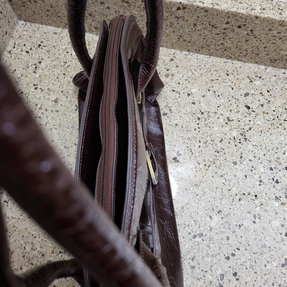 HELEN WELSH BROWN PATENT GENUINE LEATHER ZIP TOP PURSE NWOT & MATCHING WALLET - Picture 10 of 16